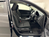 ■内装■車内は黒を基調としていますので落ち着いた雰囲気を味わうことができます。
