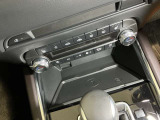 ワイヤレス充電を装備。
