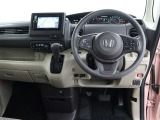 運転席廻りです。