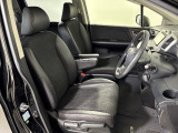 ■運転席にはシート高を調整できるハイトアジャスターが装備され、幅広いシートポジションの設定が可能になっております