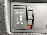 【パワースライドドア】スマートキーや運転席のスイッチでスライドドアの開閉が可能♪電動だから力を入れてドアを開ける必要が無く、小さいお子様でも、重い荷物を持っている時もラクに開け閉めできます♪