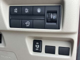 【両側電動スライドドア】 車外、車内問わず、ワンタッチ開閉☆軽スーパーハイトワゴンには必須アイテムですよね☆