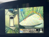 【アラウンドビューモニター】専用のカメラにより、上から見下ろしたような視点で360度クルマの周囲を確認することができます☆死角部分も確認しやすく、狭い場所での切り返しや駐車もスムーズに行えます。