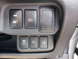 前方車両との衝突防止のサポート機能など、安全装備が充実してて心強いです!!