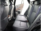 ゆとりある広々とした車内空間は、ドライブを始め買い物やレジャーなど、幅広く活躍します。一人でもみんなとでもお出かけを楽しみましょう!