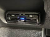 いまや快適なカーライフに欠かせないETCが付いています。
