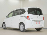 当社では、お客様に安心してお車をお選びいただくため、ご購入前に現車のご確認をお願いしております。