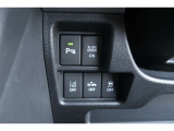 【クリアランスソナー】警告音と表示で、障害物の確認をアシスト♪縦列駐車時や駐車場・車庫などでの取り回しをサポートします。