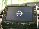 【大画面ナビ】人気の大型10インチナビを装備。存在感のある大画面はインパクト大!ナビ利用時のマップ表示は見やすく、テレビやDVDは臨場感がアップ!いつものドライブがグッと楽しくなります♪
