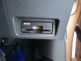 【ETC2.0車載器】高速道路を利用する際、ノンストップで料金所を通過できます。別途セットアップ料金がかかります。