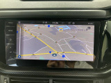 タッチスクリーンを採用。従来のナビゲーションシステムの域を超える、車両を総合的に管理するインフォテイメントシステムです。