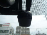 運転状況を、映像と音で記録する日産オリジナルドライブレコ-ダ-。設定・画像の再生などをスマ-トフォンのアプリから簡単に操作が行えます。お問い合わせは03-5672-1023へ