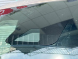 【トヨタセーフティセンス】走行中に前方の車両等を認識し、衝突しそうな時は警報とブレーキで衝突回避と被害軽減をアシスト。より安全にドライブをお楽しみいただけます。