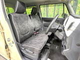 運転席シート廻りは使用感も少なく、良好な状態となっています。丁寧に使われていたことがよくわかりますね。