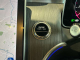 バックカメラにより駐車時の後方確認も楽にできます。