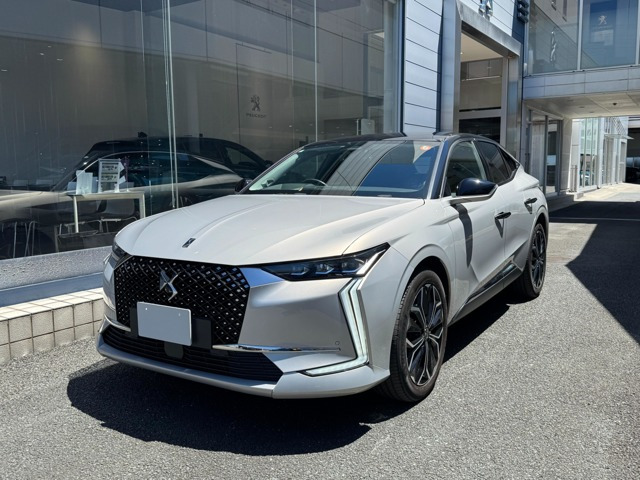 DS4  リヴォリ ブルーHDi ディーゼルターボ