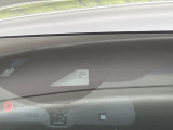 【ホンダセンシング】走行中に前方の車両等を認識し、衝突しそうな時は警報とブレーキで衝突回避と被害軽減をアシスト。より安全にドライブをお楽しみいただけます。