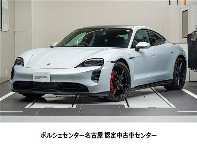 タイカン GTS 4+1シート 4WD 