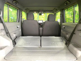 後席を格納すると、これだけの広さが!シーンに合わせたシートアレンジで、大きな荷物も積むことが出来ます♪