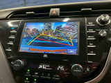 【バックカメラ】運転席から画面上で安全確認ができます。駐車が苦手な方にもオススメな便利機能です。