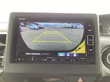 駐車が苦手な方でも安心なバックカメラつき。