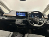 視界がよくて運転しやす運転席!