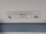 SOSコールを装備。NissanConnec(有料)にご加入頂くと、緊急時に専門のオペレーターにつながるSOSコールや、乗る前エアコン、無線での地図更新などさまざまサービスで素敵なカーライフをもたらしてくれます!