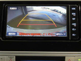 バックガイドモニターで、後方を確認しながら安心して駐車することができます。運転初心者も熟練者も必須の機能ですよ!