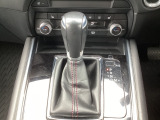 アクセルペダルを踏み込む量や速さに応じて変速パターンをし、人馬一体の運転感覚を発揮してくれる6速オートマ!
