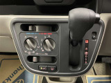 マニュアル式のエアコンスイッチです☆大き目のスイッチなので調整しやすいですよ(^^♪