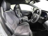 スタイリッシュな室内で運転もしやすいです♪使い勝手の良い配置も考えられています!!