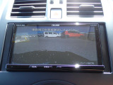 バックカメラ装備しております。駐車時に大変役に立ちますよ。駐車が苦手な方にも便利機能です。