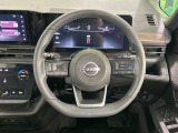 【ステアリングスイッチ】運転中、前方から目線をそらすことなく、オーディオ等の操作が可能な便利機能!安心&快適なドライブを演出してくれます♪