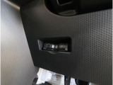 ETCを搭載しているため、高速道路の利用がとても便利です。料金所をスムーズに通過でき、移動の快適さを向上させます。ぜひ、安全運転でドライブをお楽しみください。