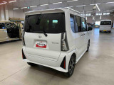 ☆オススメ☆愛車のボディを小キズや色褪せから守ってくれるボディコーティング施工を承っております!!スマートフォンのケースカバーと一緒で、ボディをきれいに守ります♪