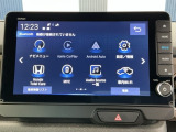ホンダコネクト対応の純正ギャザズメモリーインターナビ付きです!CD・DVD再生、ミュージックサーバー、フルセグTV視聴、Bluetooth・ミュージックプレーヤー接続可能です!