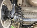 お車を安心してお乗りいただく為には、足回りの定期点検が欠かせません。サービスサポート(有償保証)では無料点検もご提供しており、安心のカーライフをお過ごしいただけるサポート体制が整っています。