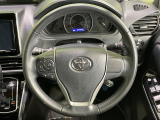 【純正革巻きステアリング】上質な革を使用することで、手にしっかり馴染みとても運転しやすいハンドルです♪