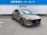 MAZDA3は雨滴感知式オートワイパーを装備しており、フロントガラスに付いた雨の量をセンサーが検知して、ワイパーの作動間隔を自動で調整します。