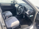 清潔で広々した座席です!是非現車を見て体感してください!