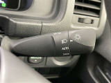 【オートライト】車外の明るさに応じて自動的にライトの点灯・消灯をしてくれます