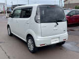 新潟市方面よりお車でお越しの際は、新新バイパス新発田インターから国道7号線、村上方面約2km左手側です。緑とピンクのガスタンクが目印です。_