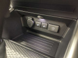 運転席・助手席シートヒーター付き♪お尻や腰回りを温めてくれますよ(^^♪