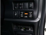 電動のスライドドアで楽々スムース!運転席からも開閉の操作もできます♪キーのスイッチひとつで自動開閉できる便利な機能もついてます♪
