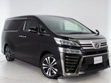 ★展示前点検実施★特殊な機材も用いて、前車点検を実施しております!