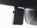 ◆ドライブレコーダー◆映像・音声などを記録する自動車用の装置です。 もしもの事故の際の記録はもちろん、旅行の際の思い出としてドライブの映像を楽しむことができます。