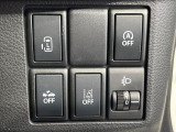 【パワースライドドア】スマートキーや運転席のスイッチでスライドドアの開閉が可能♪電動だから力を入れてドアを開ける必要が無く、小さいお子様でも、重い荷物を持っている時もラクに開け閉めできます♪