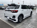 全国のトヨタディーラーにて保証が受けられるロングラン保証が1年間無料でつきます。別途費用にて3年間に延長できます。