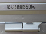WEB店舗の中古車本部では仕上げ後すぐWEB掲載しております。まだ店頭に出ていない車両ですので見つけたときがチャンスかも。最寄りの店舗まで配送いたしますのでお気軽にお問い合わせください。