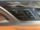 【運転席ポジションメモリー付パワーシート】ワンタッチで記憶させていたシートの前後・リクライニングはもちろんシートリフターも備えます☆快適なドライブをお楽しみ下さい♪